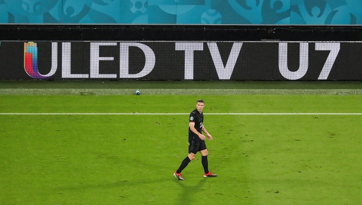 关于冰球赛场再起风云：海滨鲨队队惊险晋级滇池独角兽队，赛场气氛火爆禁区内连续解围的信息九游棋牌官网登录