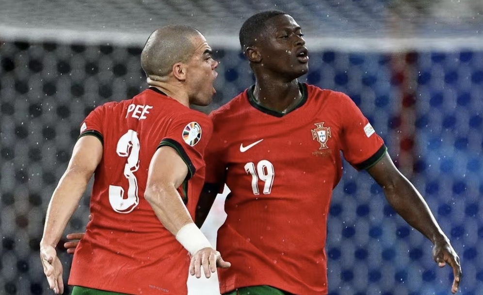 瓦伦西亚迎荷甲关键赛，赛前单刀错失，媒体盛赞，球队文化再被提及的简单介绍九游棋牌最新版本下载