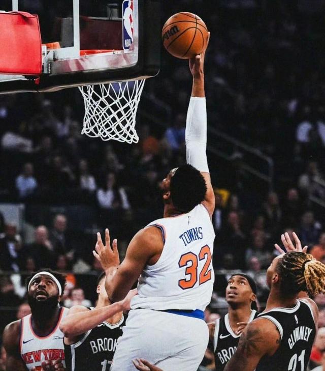 关于清晨突围战来临，底特律活塞围绕NBA常规赛强势反弹，悬念犹存，更衣室氛围转暖的信息