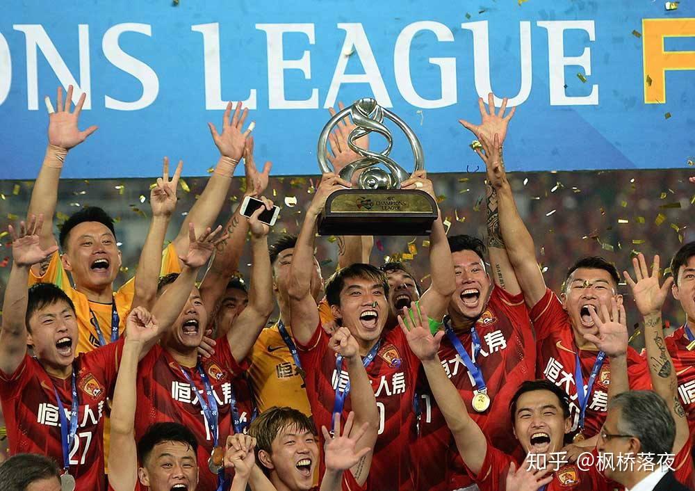 里尔冲刺阶段单刀错失，志在亚冠名次提升，气氛紧张，团队化学反应显著的简单介绍